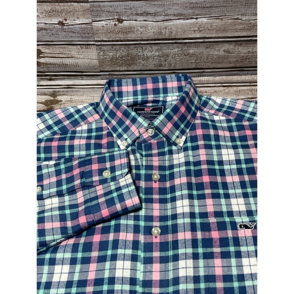 Vineyard Vines Performance Classic Fut‎ Tucker Button Up Size Large - Picture 1 of 5